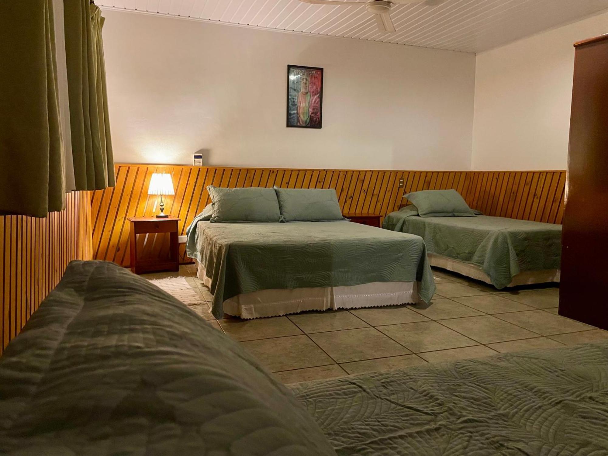 Manureva Nui Hotel Boutique Hanga Roa Esterno foto